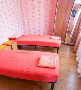 Гостевой дом Guest House Cherepaha Каменец-Подольский Двухместный номер с 1 кроватью или 2 отдельными кроватями-7